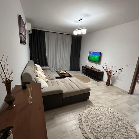 Cozy Apartment 130E By Plaza Bukarest Kültér fotó